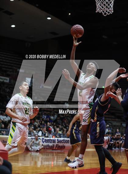 Thumbnail 1 in Delano vs. Kingsburg (CIF D4 Central Section Championship) photogallery.
