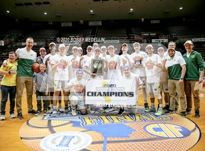 Thumbnail 1 in Delano vs. Kingsburg (CIF D4 Central Section Championship) photogallery.