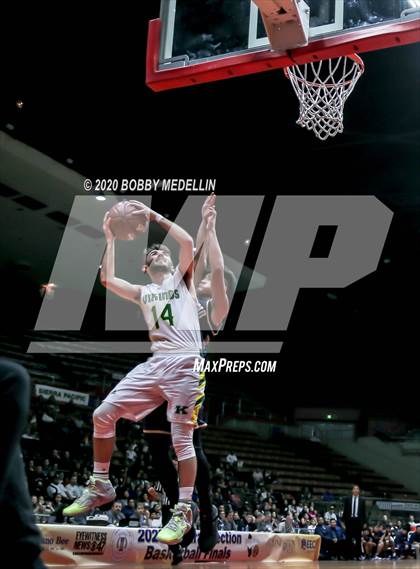 Thumbnail 3 in Delano vs. Kingsburg (CIF D4 Central Section Championship) photogallery.