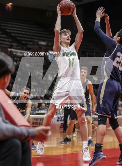 Thumbnail 2 in Delano vs. Kingsburg (CIF D4 Central Section Championship) photogallery.