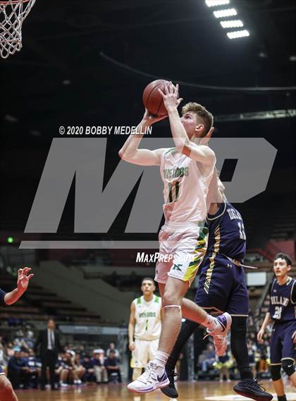 Thumbnail 2 in Delano vs. Kingsburg (CIF D4 Central Section Championship) photogallery.