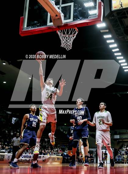 Thumbnail 3 in Delano vs. Kingsburg (CIF D4 Central Section Championship) photogallery.