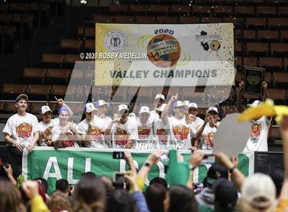 Thumbnail 2 in Delano vs. Kingsburg (CIF D4 Central Section Championship) photogallery.