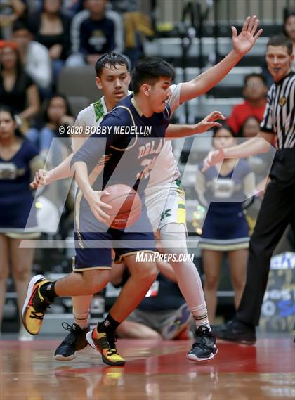 Thumbnail 2 in Delano vs. Kingsburg (CIF D4 Central Section Championship) photogallery.