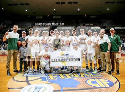 Thumbnail 3 in Delano vs. Kingsburg (CIF D4 Central Section Championship) photogallery.