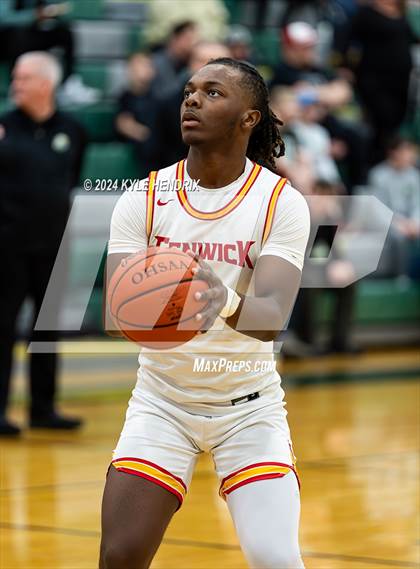 Thumbnail 2 in Badin @ Bishop Fenwick (OHSAA Division II Region 8 Round 1) photogallery.