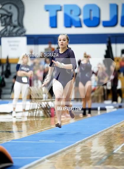 Thumbnail 1 in Evergreen (CHSAA 4A Final) photogallery.