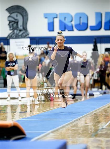 Thumbnail 1 in Evergreen (CHSAA 4A Final) photogallery.