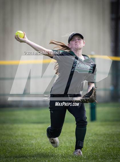 Thumbnail 2 in Franklin vs. Sonoma Valley (Napa Tournament) photogallery.