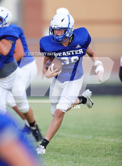 Thumbnail 2 in Peaster vs Chico (Scrimmage) photogallery.