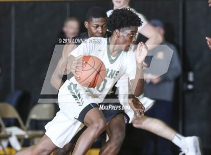 Thumbnail 1 in Holy Trinity vs Mt. Vernon (New York Holiday Invitational) photogallery.