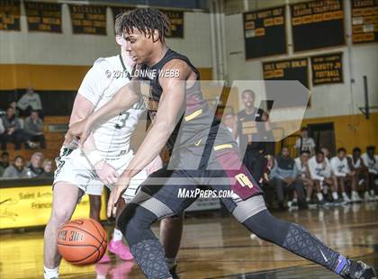 Thumbnail 1 in Holy Trinity vs Mt. Vernon (New York Holiday Invitational) photogallery.