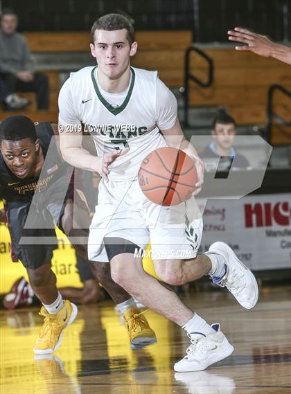 Thumbnail 1 in Holy Trinity vs Mt. Vernon (New York Holiday Invitational) photogallery.