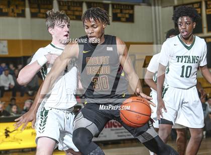 Thumbnail 1 in Holy Trinity vs Mt. Vernon (New York Holiday Invitational) photogallery.