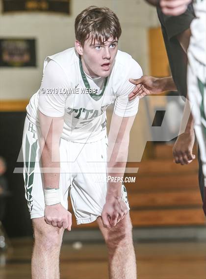 Thumbnail 1 in Holy Trinity vs Mt. Vernon (New York Holiday Invitational) photogallery.