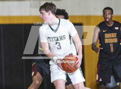 Thumbnail 2 in Holy Trinity vs Mt. Vernon (New York Holiday Invitational) photogallery.