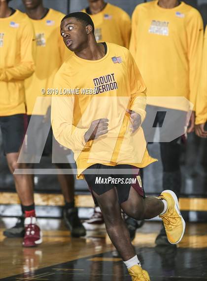 Thumbnail 1 in Holy Trinity vs Mt. Vernon (New York Holiday Invitational) photogallery.