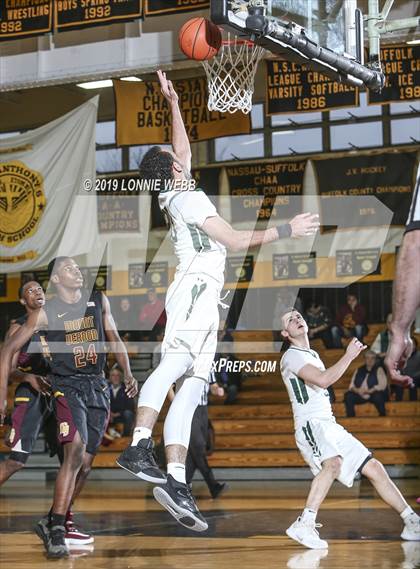 Thumbnail 2 in Holy Trinity vs Mt. Vernon (New York Holiday Invitational) photogallery.