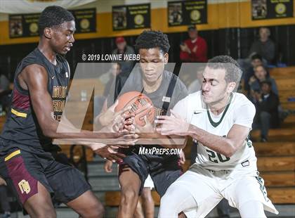 Thumbnail 2 in Holy Trinity vs Mt. Vernon (New York Holiday Invitational) photogallery.