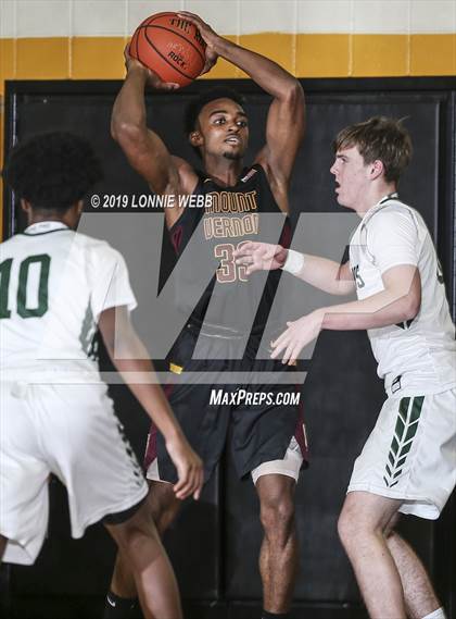 Thumbnail 3 in Holy Trinity vs Mt. Vernon (New York Holiday Invitational) photogallery.