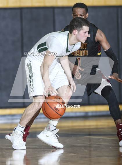 Thumbnail 1 in Holy Trinity vs Mt. Vernon (New York Holiday Invitational) photogallery.