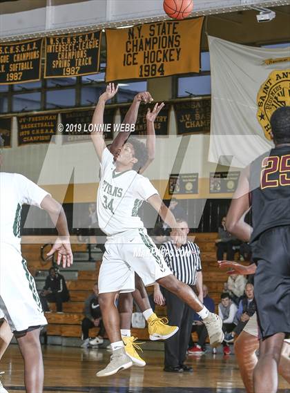 Thumbnail 1 in Holy Trinity vs Mt. Vernon (New York Holiday Invitational) photogallery.