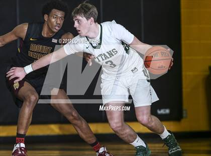 Thumbnail 2 in Holy Trinity vs Mt. Vernon (New York Holiday Invitational) photogallery.