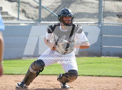 Thumbnail 1 in Elk Grove vs. Helix (69th Annual San Diego Lions Tournament) photogallery.