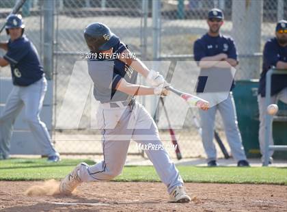 Thumbnail 1 in Elk Grove vs. Helix (69th Annual San Diego Lions Tournament) photogallery.