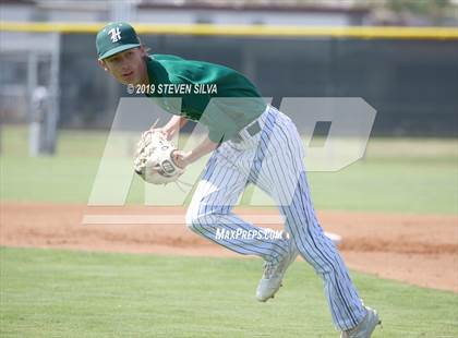 Thumbnail 2 in Elk Grove vs. Helix (69th Annual San Diego Lions Tournament) photogallery.