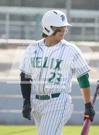 Thumbnail 2 in Elk Grove vs. Helix (69th Annual San Diego Lions Tournament) photogallery.