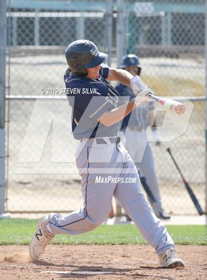 Thumbnail 1 in Elk Grove vs. Helix (69th Annual San Diego Lions Tournament) photogallery.