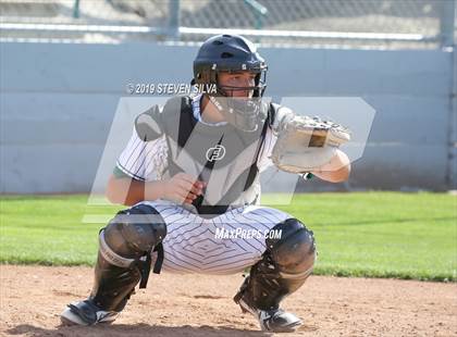 Thumbnail 3 in Elk Grove vs. Helix (69th Annual San Diego Lions Tournament) photogallery.