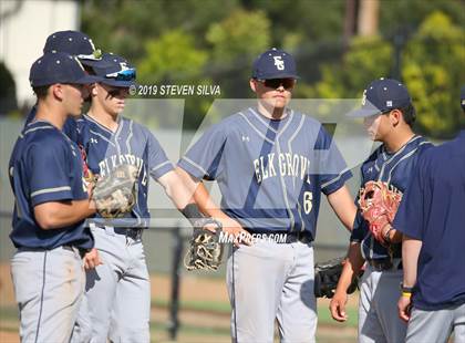 Thumbnail 3 in Elk Grove vs. Helix (69th Annual San Diego Lions Tournament) photogallery.