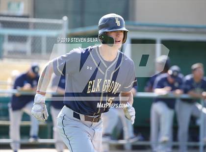 Thumbnail 1 in Elk Grove vs. Helix (69th Annual San Diego Lions Tournament) photogallery.