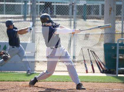 Thumbnail 3 in Elk Grove vs. Helix (69th Annual San Diego Lions Tournament) photogallery.