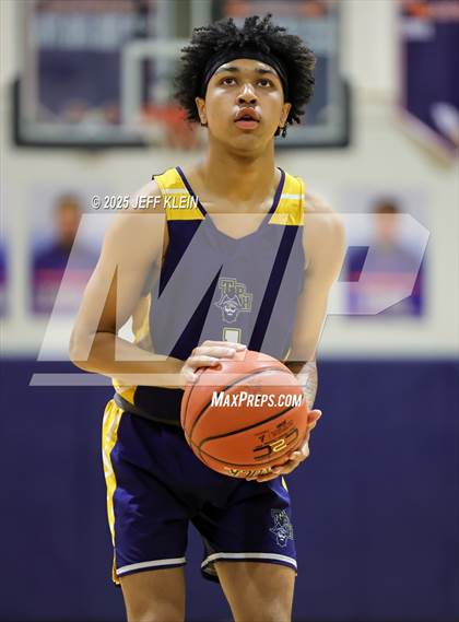 Thumbnail 1 in Cincinnati Country Day vs Tradition Prep (Holiday Classic of the Palm Beaches) photogallery.