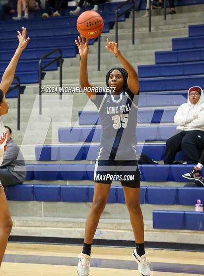 Thumbnail 2 in Lone Star @ Wakeland photogallery.