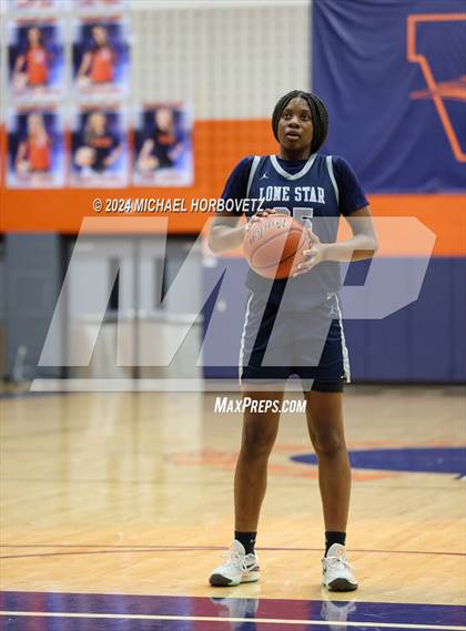 Thumbnail 2 in Lone Star @ Wakeland photogallery.