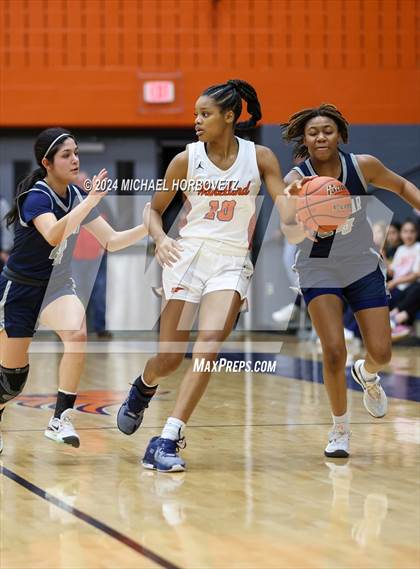 Thumbnail 3 in Lone Star @ Wakeland photogallery.