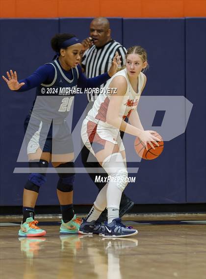 Thumbnail 2 in Lone Star @ Wakeland photogallery.