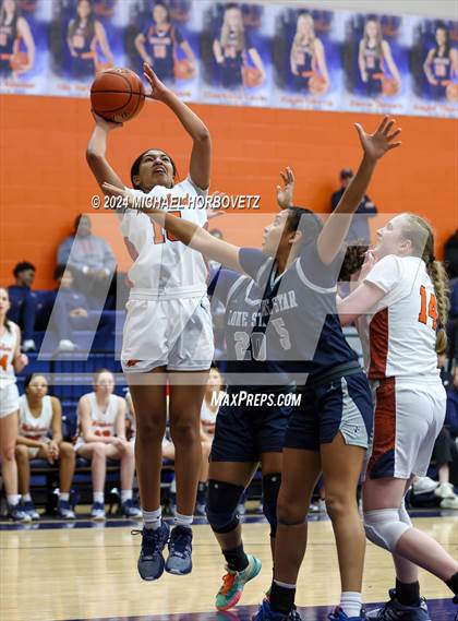 Thumbnail 1 in Lone Star @ Wakeland photogallery.