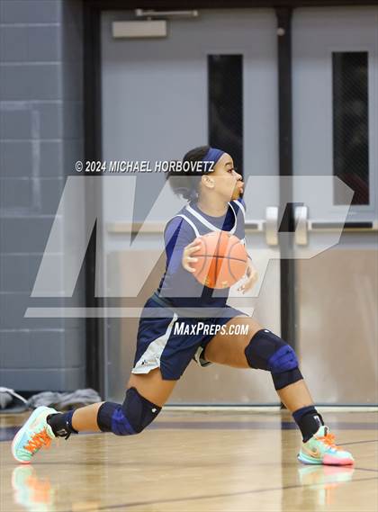 Thumbnail 2 in Lone Star @ Wakeland photogallery.