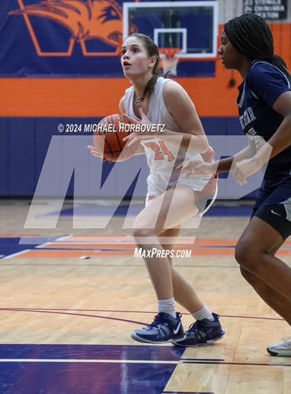Thumbnail 3 in Lone Star @ Wakeland photogallery.