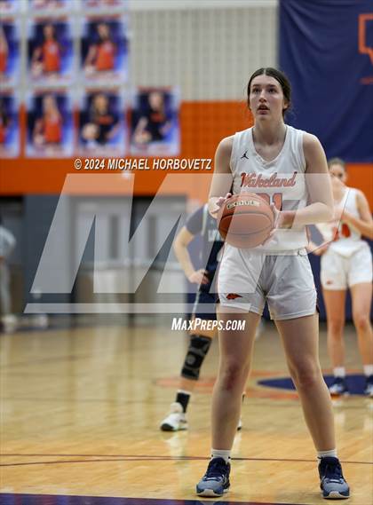 Thumbnail 2 in Lone Star @ Wakeland photogallery.