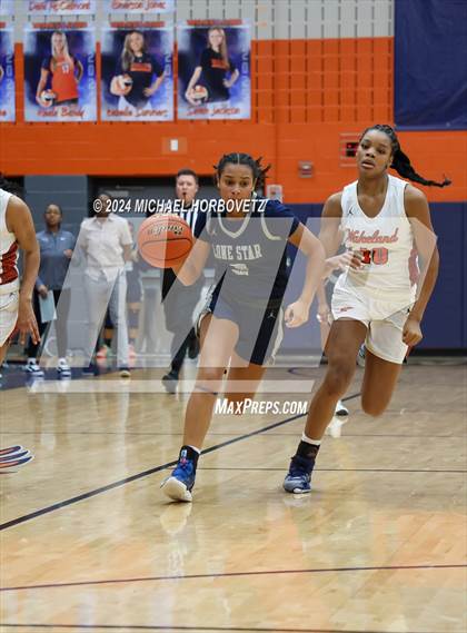 Thumbnail 1 in Lone Star @ Wakeland photogallery.