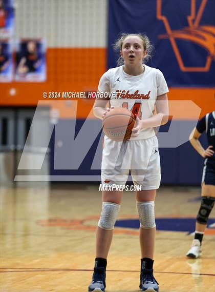 Thumbnail 2 in Lone Star @ Wakeland photogallery.