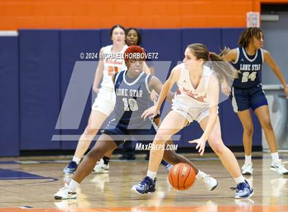 Thumbnail 2 in Lone Star @ Wakeland photogallery.