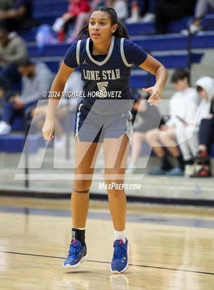 Thumbnail 2 in Lone Star @ Wakeland photogallery.