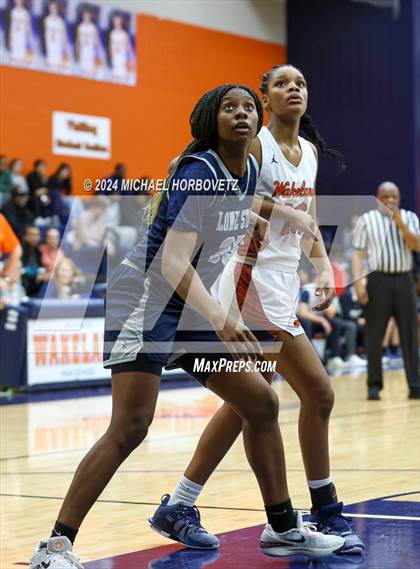 Thumbnail 2 in Lone Star @ Wakeland photogallery.